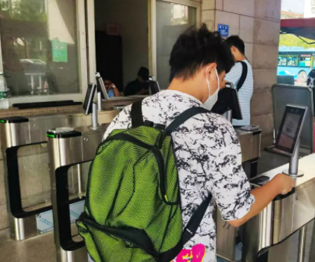 多校区复学联动困难？完美数联混合云助力高校实现智能管控！(图1)